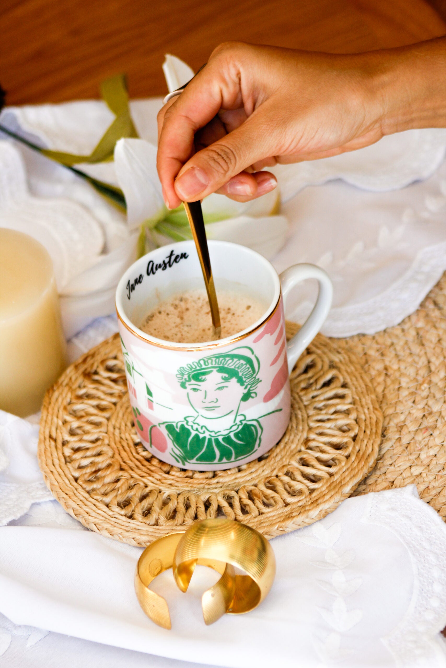 Caneca Jane Austen + Curso Orgulho e Preconceito – Coleção Café com Pensadores