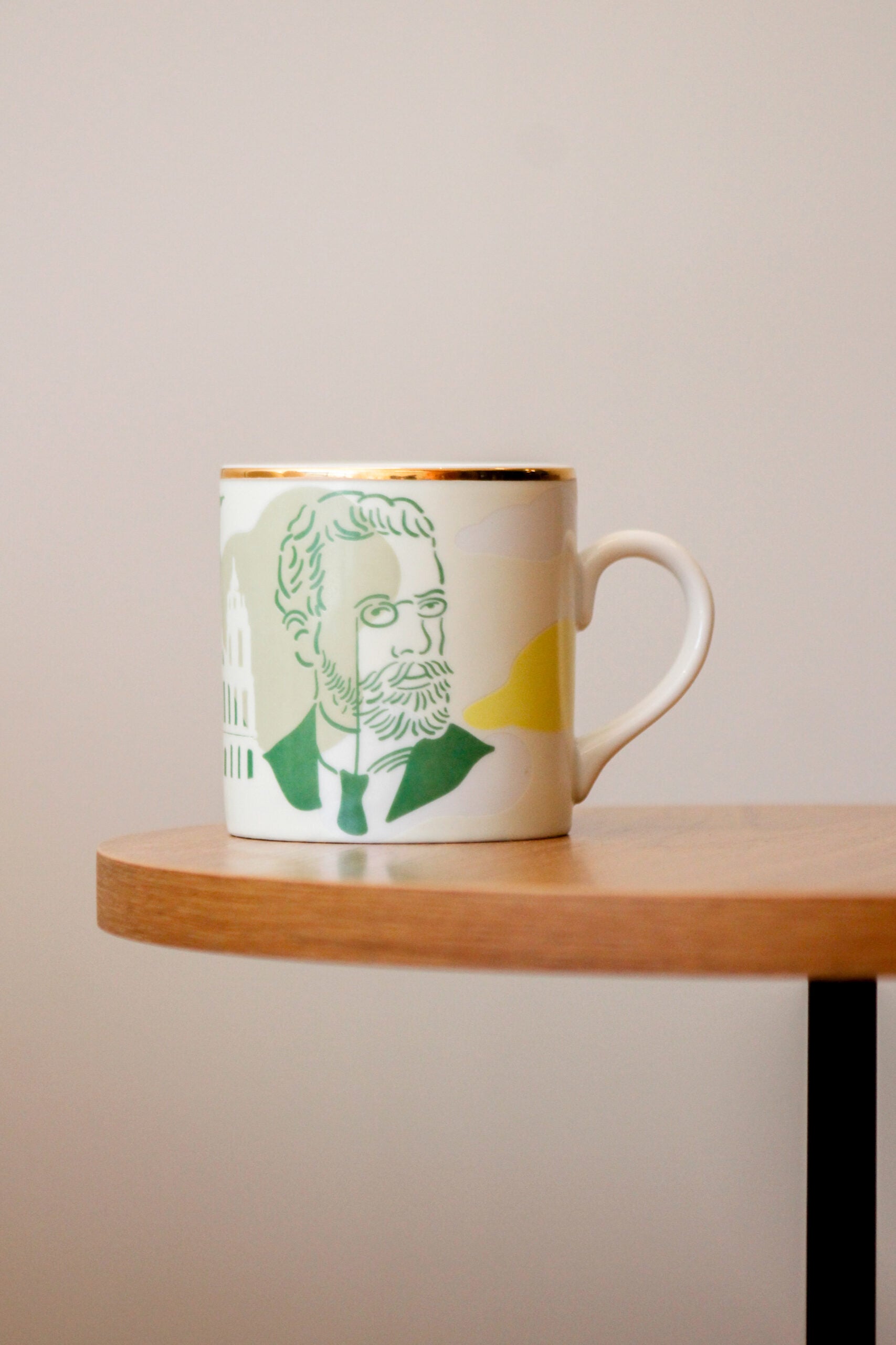 Caneca Machado de Assis + Curso Helena – Coleção Café com Pensadores